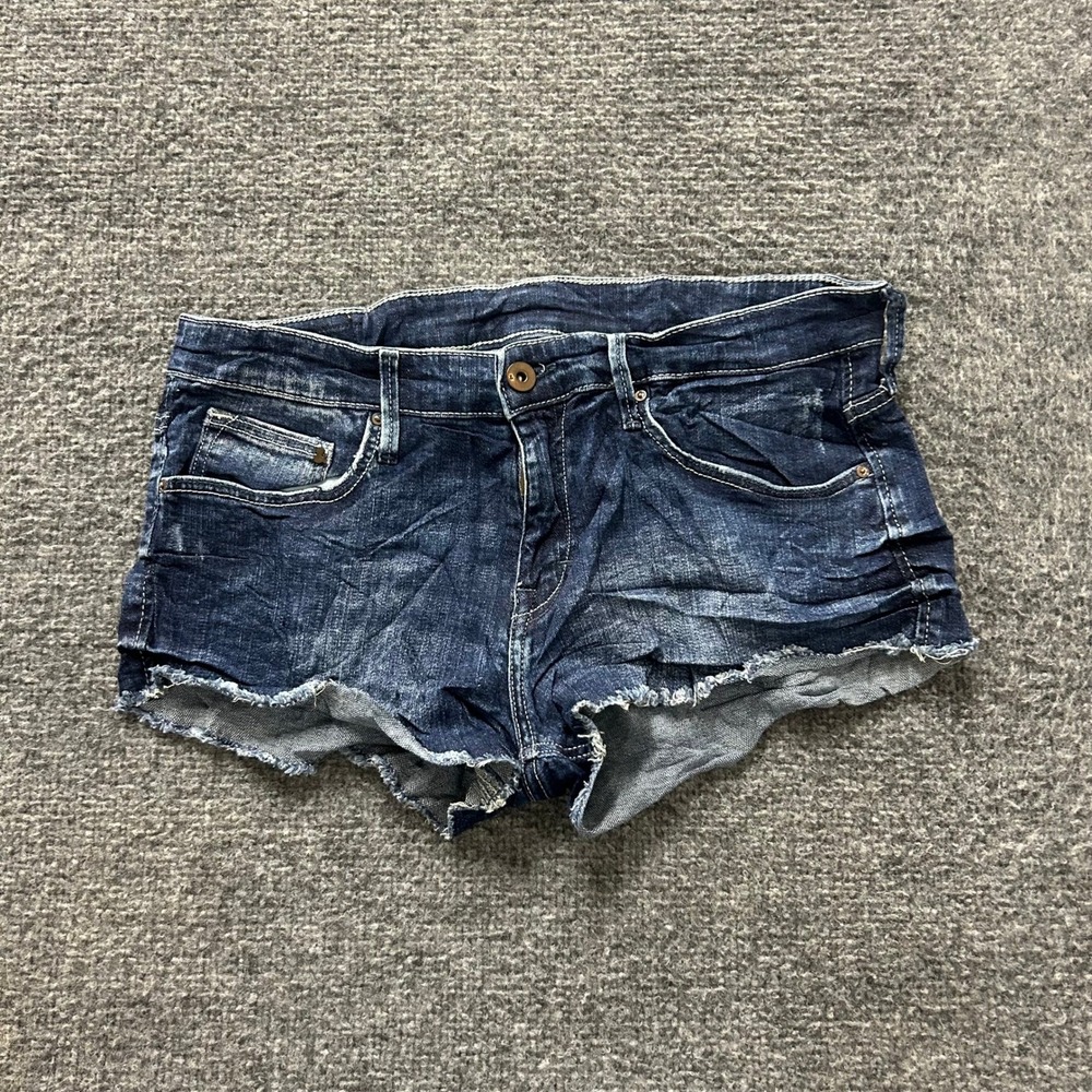 H&M Denim Shorts Womens Size 6 Dark Wash Raw Hem Low Rise Cutoff Casual Jean